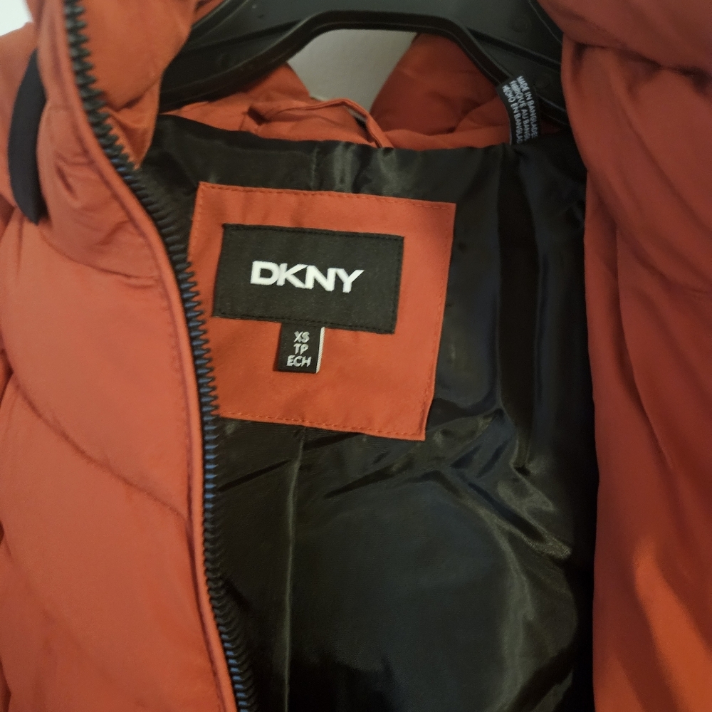 DKNY Orange Puffer Jacket - Picture 4 of 6